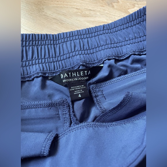 NWOT Brooklyn Legacy Mid Rise Jogger - Picture 8 of 10